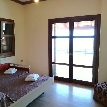Polithea Guest house *